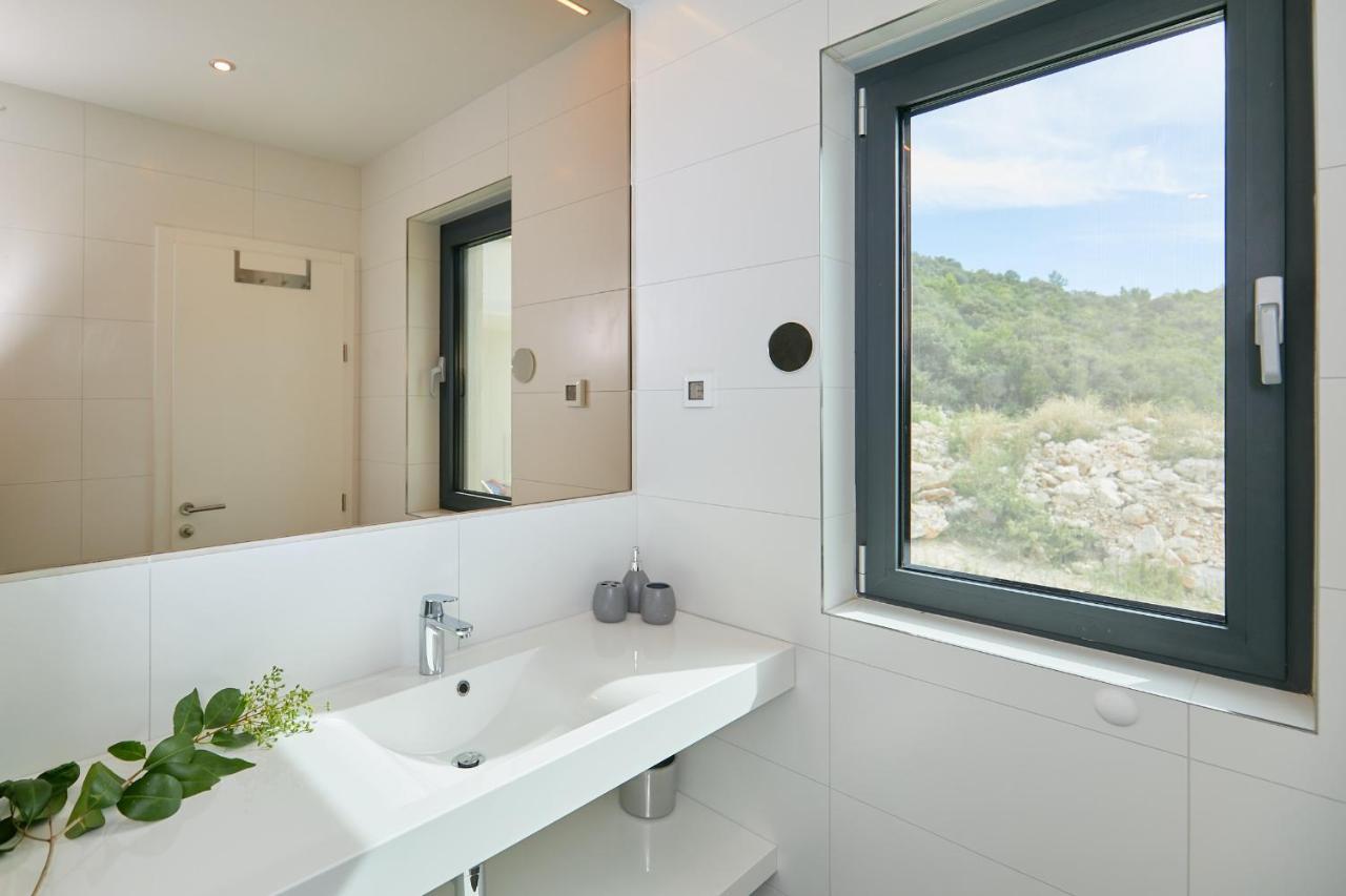 Hedera Estate, Villa Hedera XV スラノ エクステリア 写真