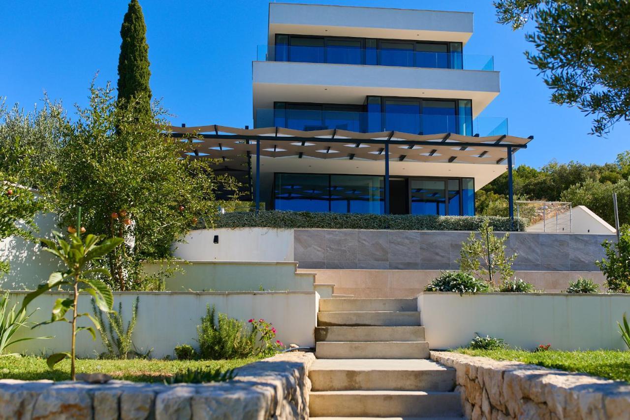Hedera Estate, Villa Hedera XV スラノ エクステリア 写真