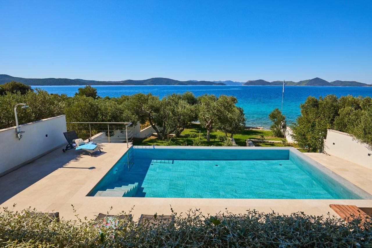 Hedera Estate, Villa Hedera XV スラノ エクステリア 写真