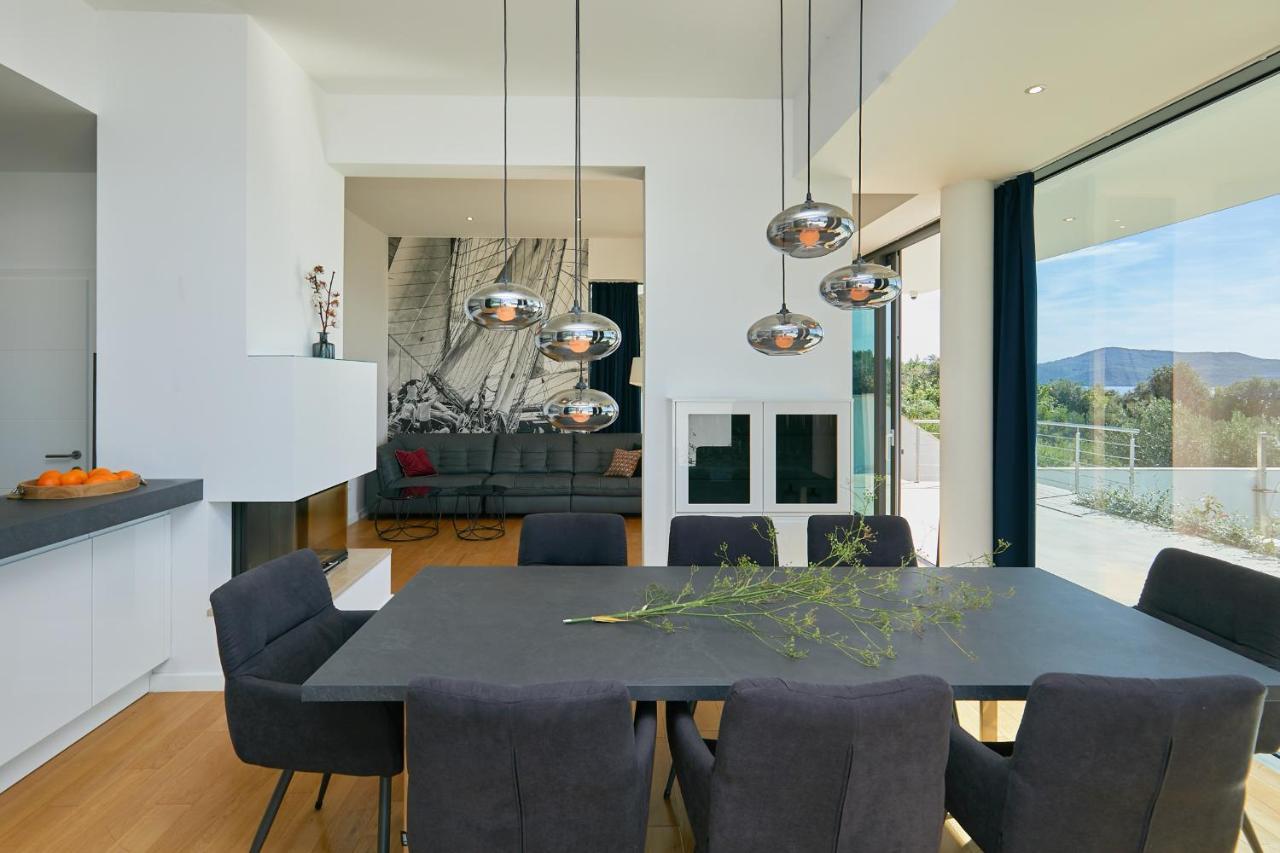 Hedera Estate, Villa Hedera XV スラノ エクステリア 写真