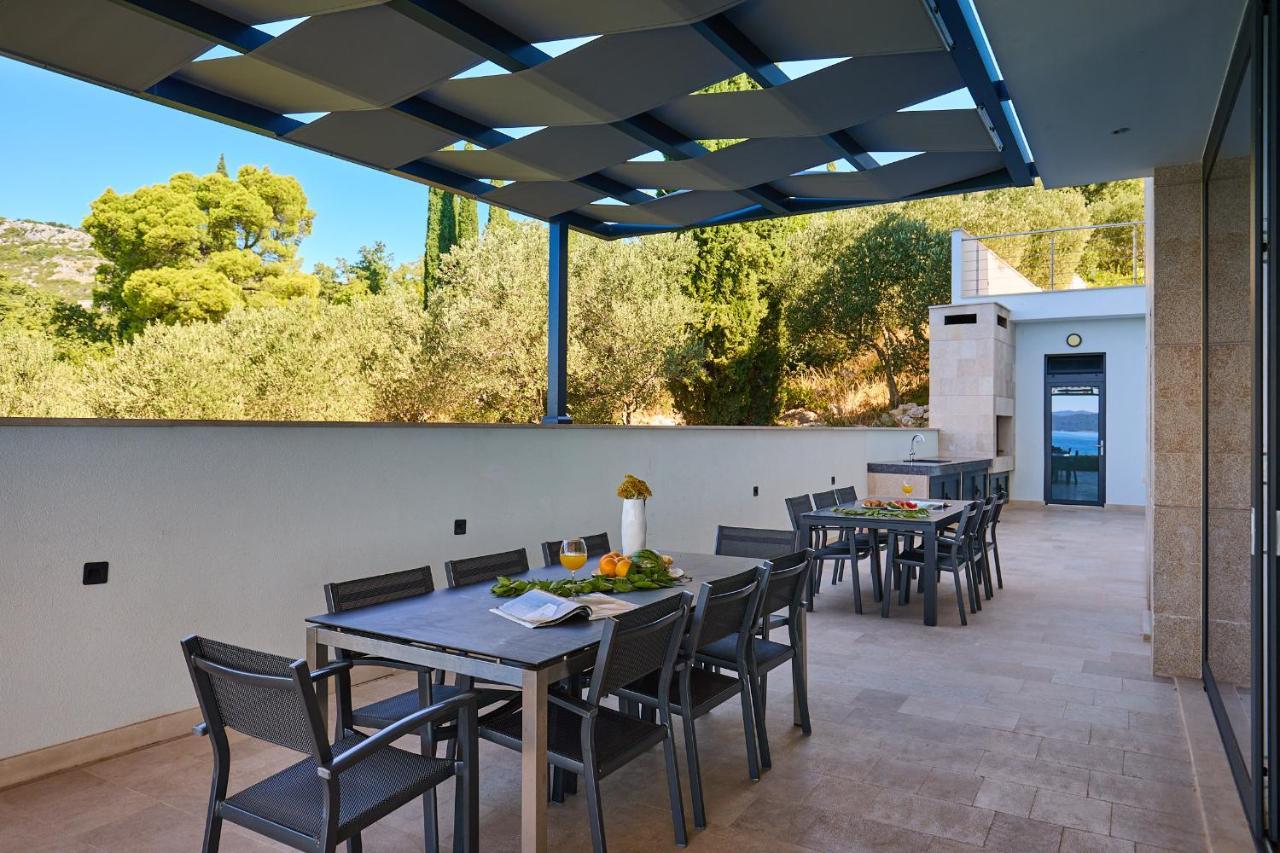 Hedera Estate, Villa Hedera XV スラノ エクステリア 写真